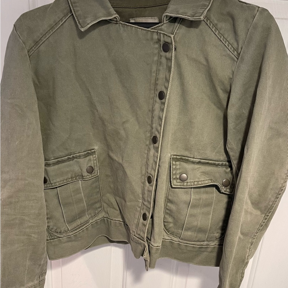 Army green cotton denim crop jacket.  Size large